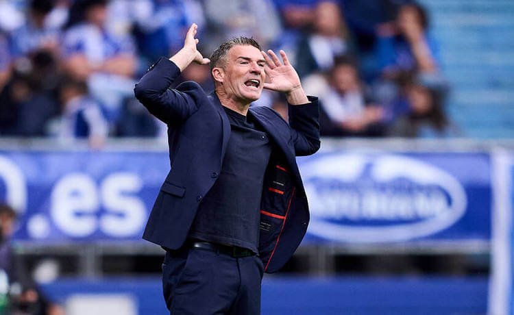 Аутсайдер Ла Лиги уволил второго тренера со старта сезона