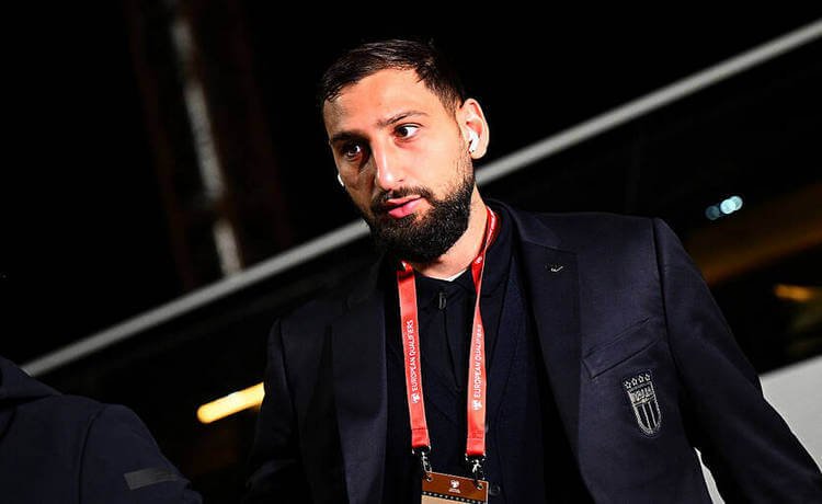 ФИФА назвала лучшего вратаря года