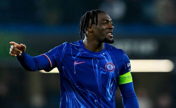 Рома поборется с Миланом за защитника Челси