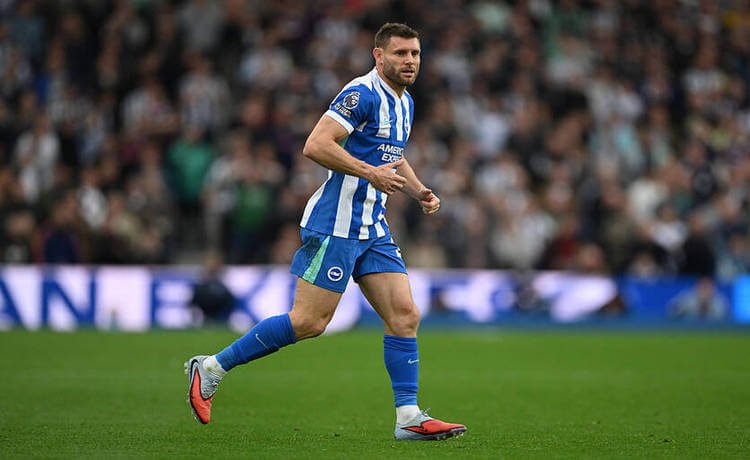 Экс-игрок Ливерпуля и Ман Сити сыграл в АПЛ в 25-м году подряд