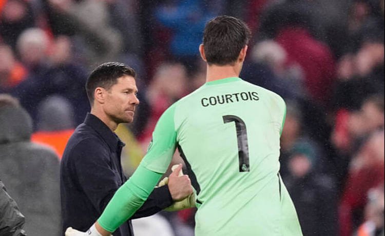 Тренер Реала поделился своими планами на Куртуа