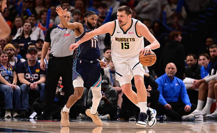 Стычка в матче Оклахома - Денвер. Йокич взбесился из-за грязного приема Дорта