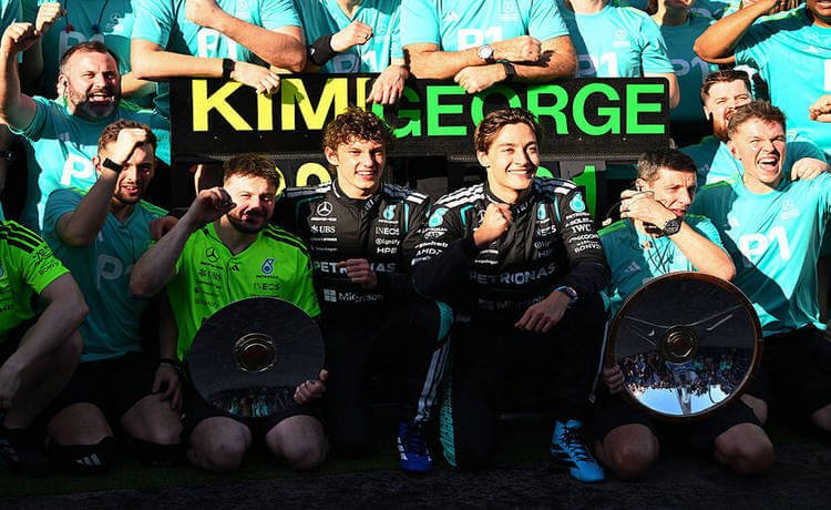 Мерседес оформил первый за полвека дубль без Хэмилтона