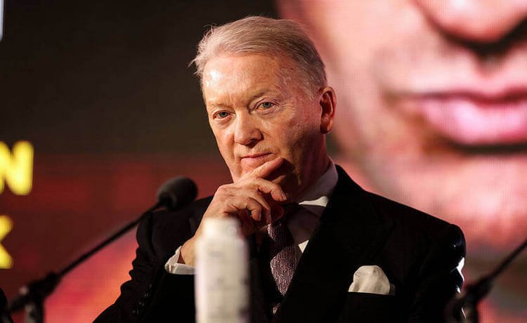 Новые требования WBC ставят под угрозу абсолютный титул Усика