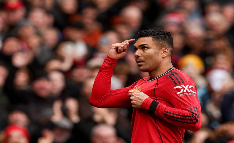 Каземиро не сумел переубедить руководство Манчестер Юнайтед