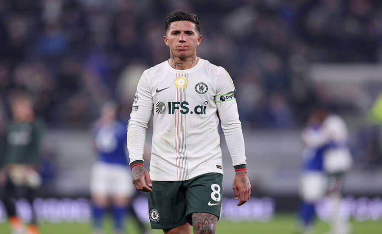 Игроки Челси недовольны поведением Энцо Фернандеса