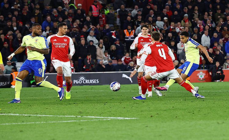 Саутгемптон - Арсенал 2:1: обзор матча и результат игры 04.04.2026