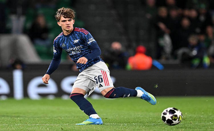 Юный вингер Арсенала установил исторический рекорд в Лиге чемпионов